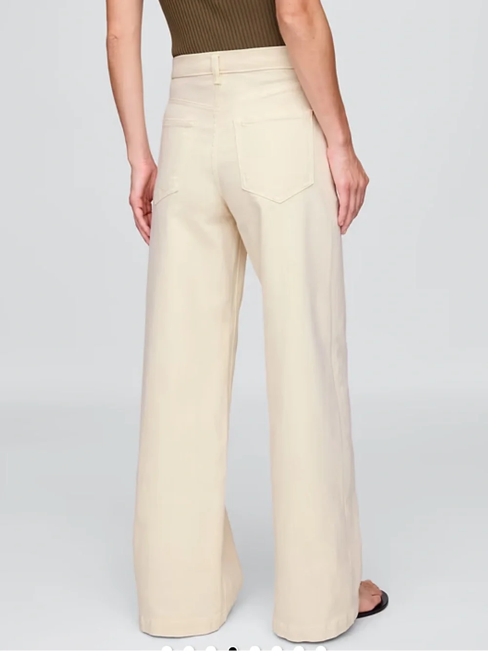 GAP Wide-Leg Jeans in Light Cream